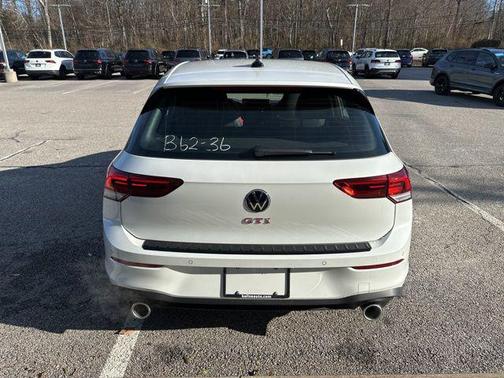 2026 Volkswagen Golf GTI 2.0T SE DSG