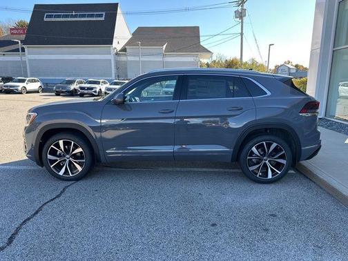 2026 Volkswagen Atlas Cross Sport 2.0T SEL Premium