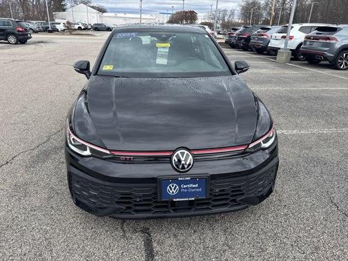 Mythos Black Metallic 2025 Volkswagen Golf GTI 2.0T S DSG