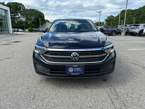 Deep Black Pearl 2023 Volkswagen Jetta 1.5T SE