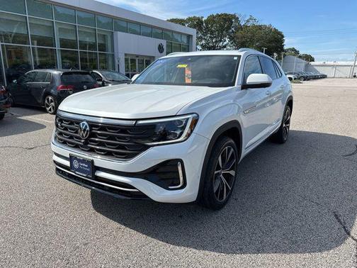 2024 Volkswagen Atlas Cross Sport 2.0T SEL Premium