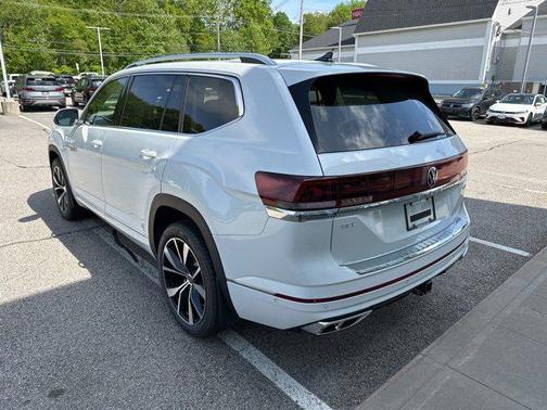 2025 Volkswagen Atlas 2.0T SEL Premium R-Line 4MOTION