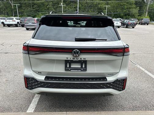 2025 Volkswagen Tiguan 2.0T SE R-Line Black 4MOTION