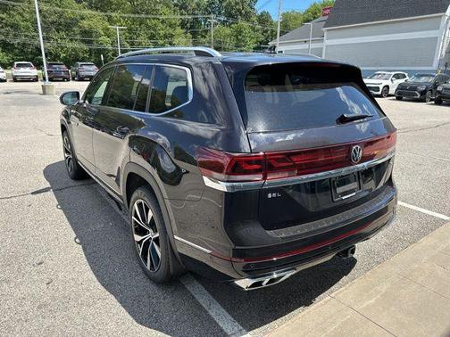 2025 Volkswagen Atlas 2.0T SEL Premium R-Line 4MOTION