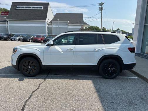2025 Volkswagen Atlas 2.0T SE w/Technology 4MOTION