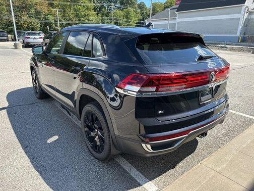 2026 Volkswagen Atlas Cross Sport 2.0T SE w/Technology 4MOTION