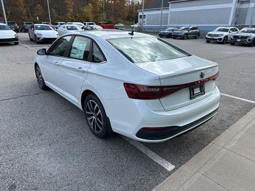 2025 Volkswagen Jetta 1.5T SE