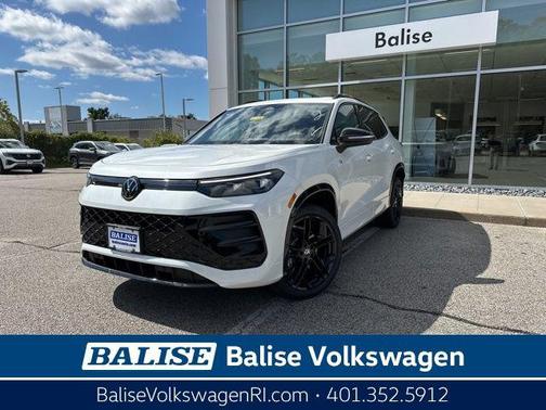 2025 Volkswagen Tiguan 2.0T SE R-Line Black 4MOTION