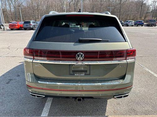 2025 Volkswagen Atlas 2.0T SEL Premium R-Line 4MOTION