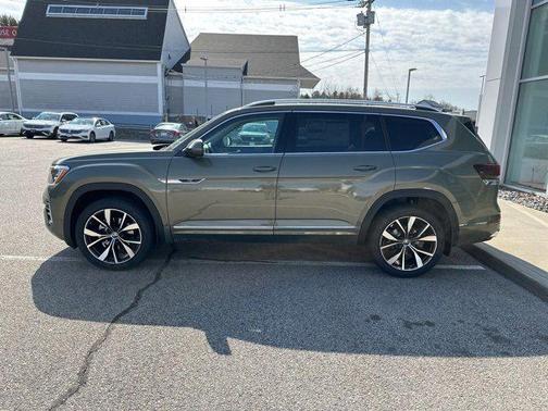 2025 Volkswagen Atlas 2.0T SEL Premium R-Line 4MOTION