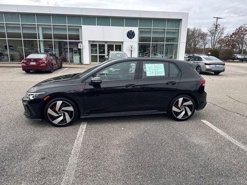 2024 Volkswagen Golf GTI 2.0T S DSG