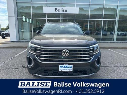 Deep Black Pearl 2026 Volkswagen Atlas 2.0T SE w/Technology 4MOTION