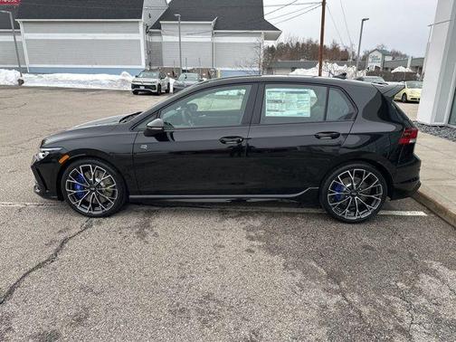 mythos black metallic 2026 Volkswagen Golf R 2.0T DSG