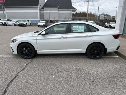 2026 Volkswagen Jetta 1.4T SE