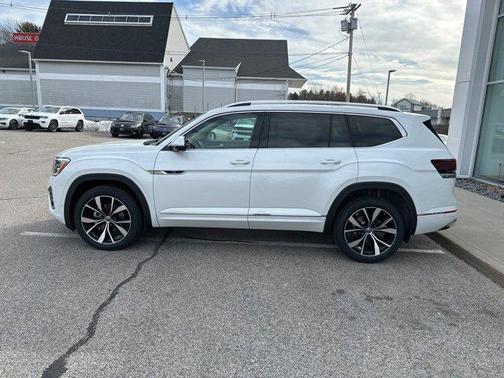 2025 Volkswagen Atlas 2.0T SEL Premium R-Line 4MOTION