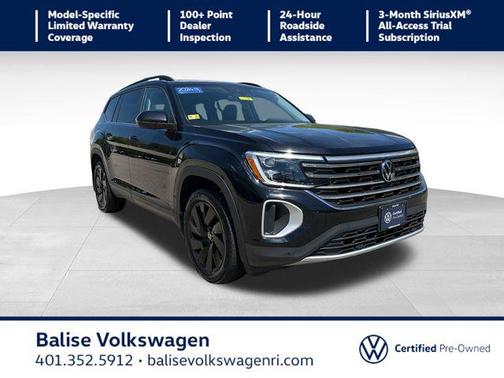 Deep Black Pearl 2024 Volkswagen Atlas 2.0T SE w/Technology 4MOTION