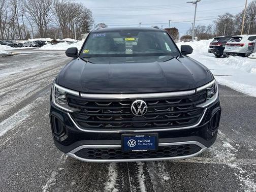 2025 Volkswagen Atlas Cross Sport 2.0T SE w/Technology 4MOTION