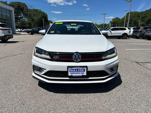 Pure White 2018 Volkswagen Jetta 2.0T GLI
