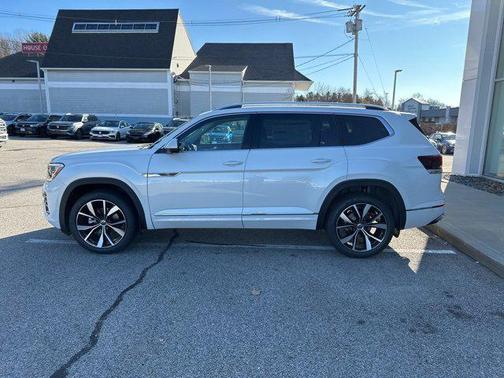 2025 Volkswagen Atlas 2.0T SEL Premium R-Line 4MOTION