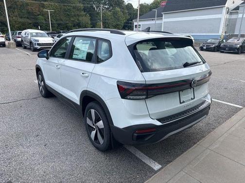2025 Volkswagen Taos 1.5T S