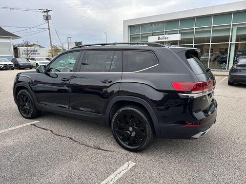 2025 Volkswagen Atlas 2.0T SE w/Technology 4MOTION