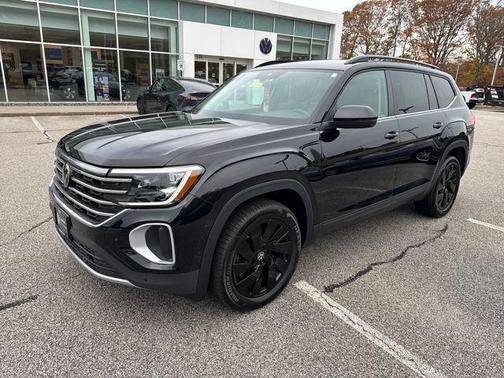 2025 Volkswagen Atlas 2.0T SE w/Technology 4MOTION