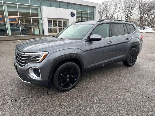 2025 Volkswagen Atlas 2.0T SE w/Technology 4MOTION