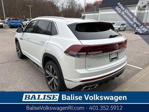 2025 Volkswagen Atlas Cross Sport 2.0T SEL Premium