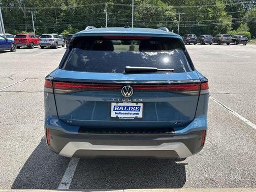 2025 Volkswagen Tiguan 2.0T SE 4MOTION