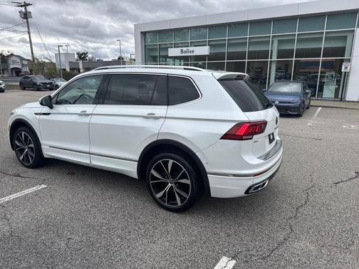 2022 Volkswagen Tiguan 2.0T SEL R-Line 4MOTION