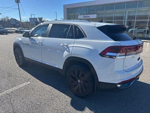 2024 Volkswagen Atlas Cross Sport 2.0T SE w/Technology 4MOTION