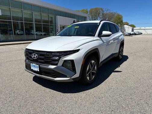 Serenity White Pearl 2025 Hyundai TUCSON SEL