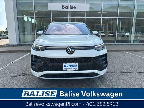 2025 Volkswagen Tiguan 2.0T SEL R-Line 4MOTION