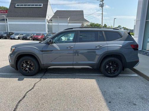 2025 Volkswagen Atlas 2.0T Peak Edition