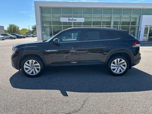 Deep Black Pearl 2020 Volkswagen Atlas Cross Sport 3.6L V6 SE w/Technology