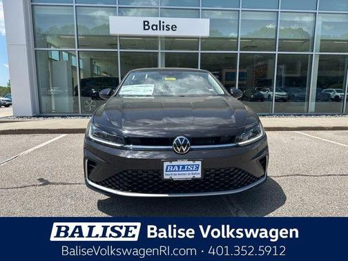 Deep Black Pearl 2026 Volkswagen Jetta 1.4T SE