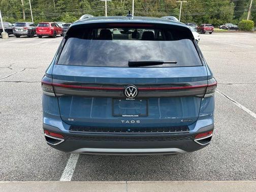 2025 Volkswagen Taos 1.5T SE