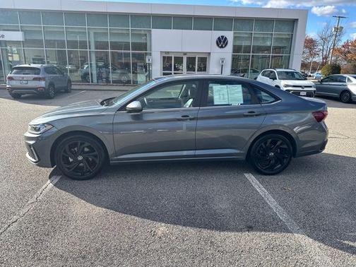 2025 Volkswagen Jetta 1.5T SE