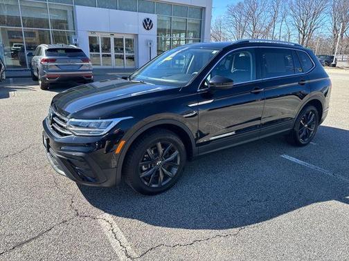 2024 Volkswagen Tiguan 2.0T SE 4MOTION