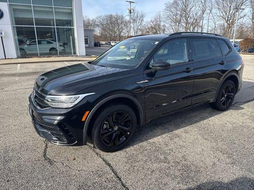 2023 Volkswagen Tiguan 2.0T SE R-Line Black 4MOTION