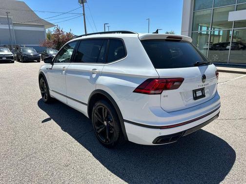 Opal White Pearl 2024 Volkswagen Tiguan 2.0T SE R-Line Black 4MOTION