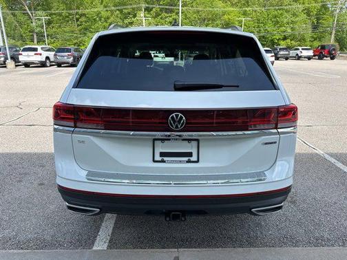 2025 Volkswagen Atlas 2.0T SE w/Technology 4MOTION