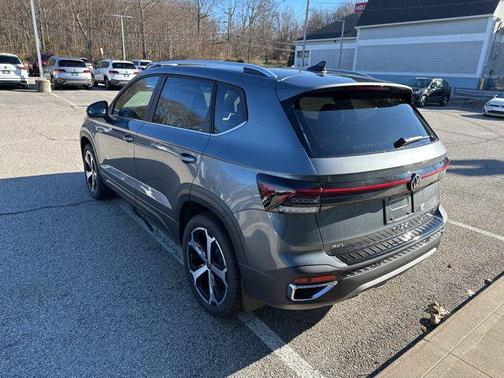 2026 Volkswagen Taos SEL