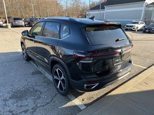 2026 Volkswagen Taos SEL