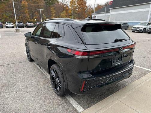 2026 Volkswagen Tiguan 2.0T SE R-Line Black 4MOTION