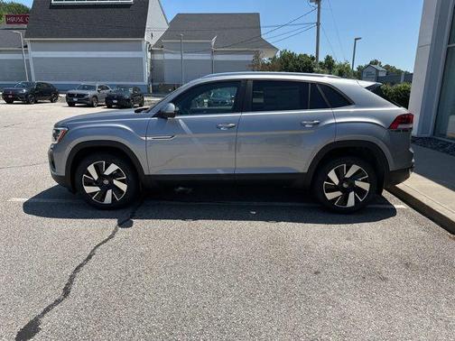 2025 Volkswagen Atlas Cross Sport 2.0T SE w/Technology 4MOTION