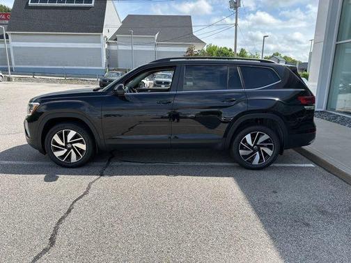 2025 Volkswagen Atlas 2.0T SE w/Technology 4MOTION