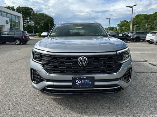 Silver Mist Metallic 2024 Volkswagen Atlas Cross Sport 2.0T SEL Premium