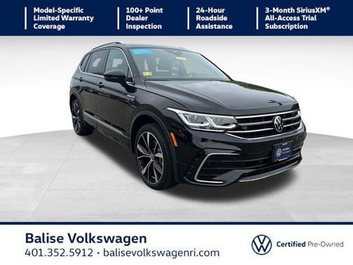 Deep Black Pearl 2023 Volkswagen Tiguan 2.0T SEL R-Line 4MOTION