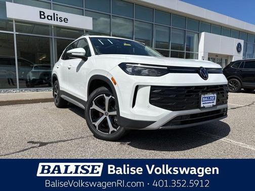 Pure White 2026 Volkswagen Tiguan 2.0T SE 4MOTION